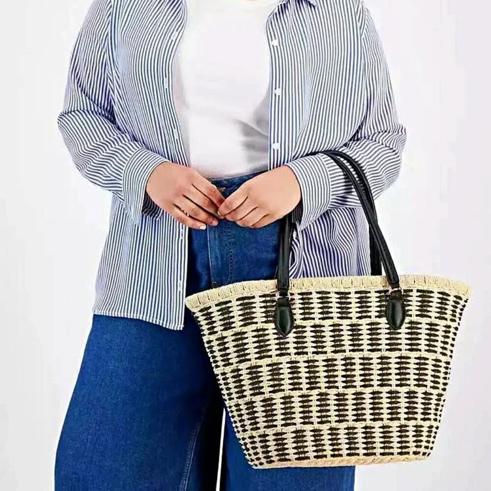 On 34th Isabellaa Women's Straw Medium Drawstring Tote Botanical (MSRP $130)